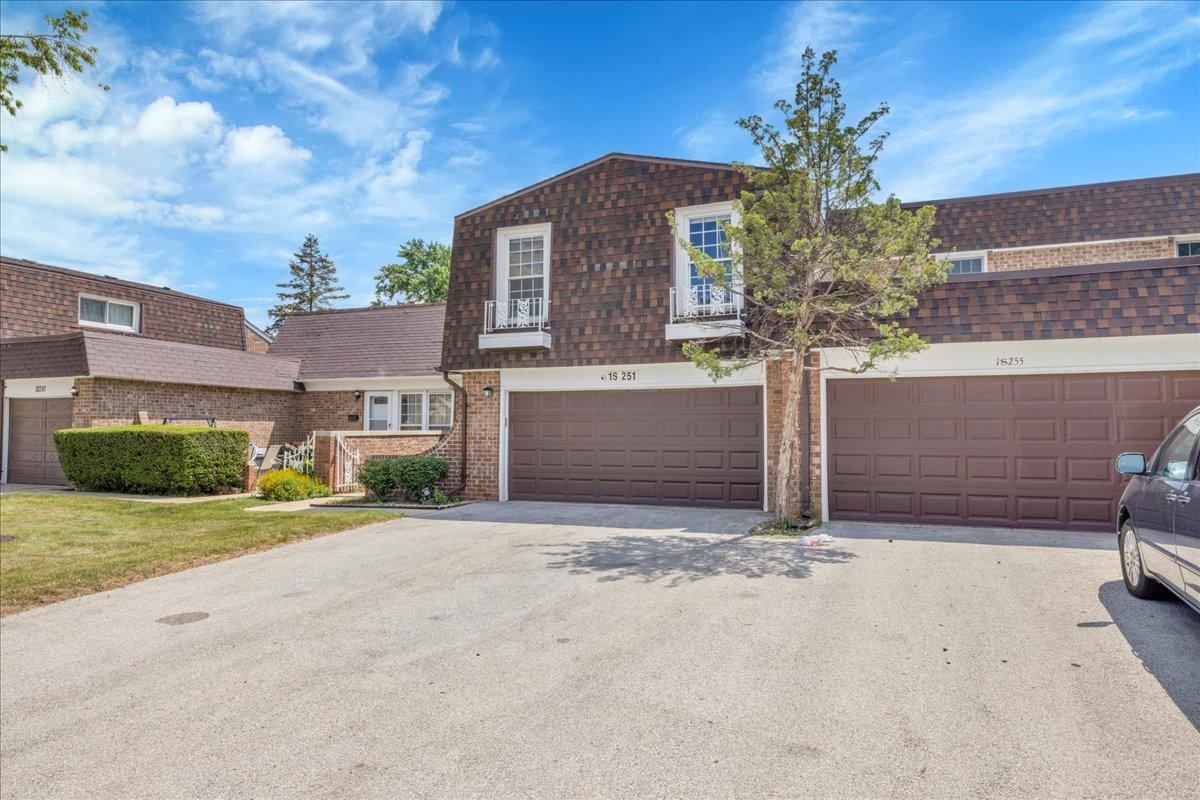 1S251 Ardmore Ave., Villa Park, IL 60181