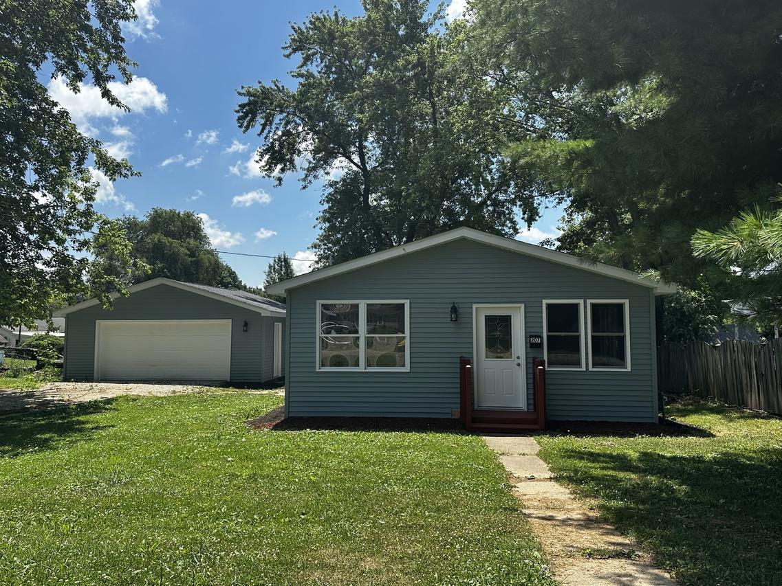 207 W 2nd St., Streator, IL 61364