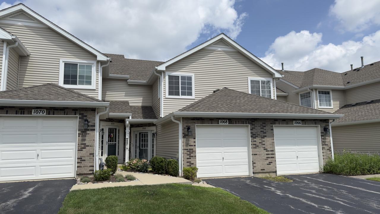 1068 Ripple Ridge Dr., Darien, IL 60561