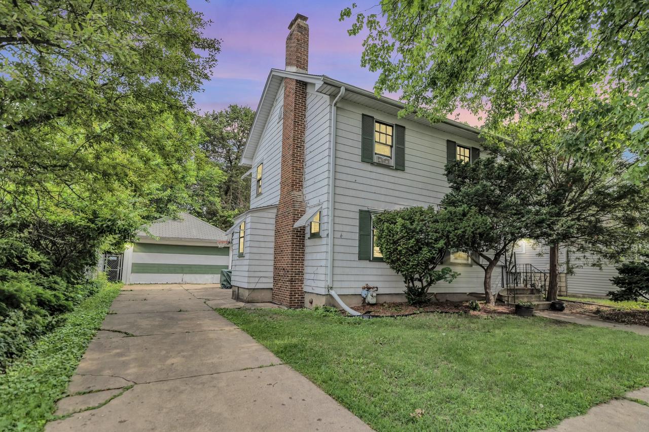 624 Lincoln Ave., Elgin, IL 60120