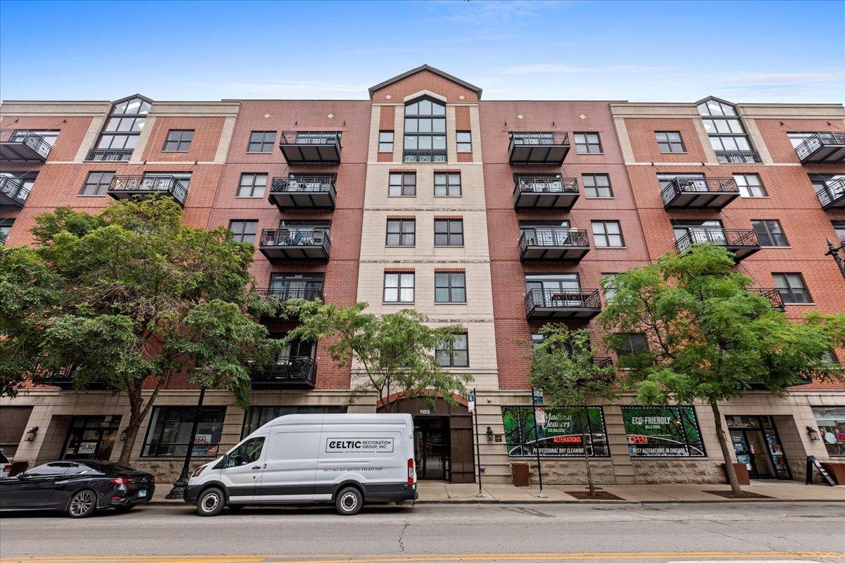 1155 W Madison St. #603, Chicago, IL 60607