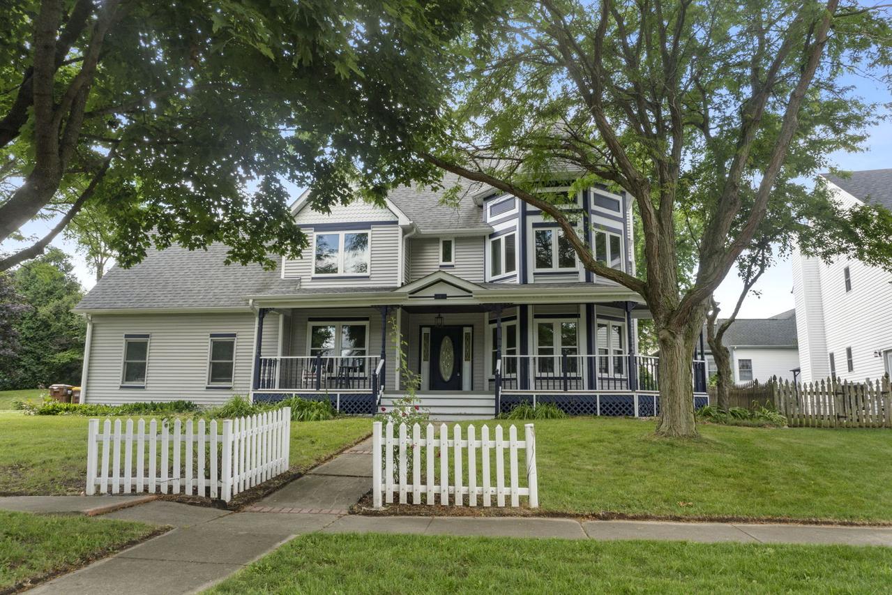 341 Tanager Dr., Woodstock, IL 60098