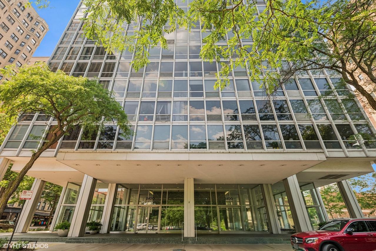 2400 N Lakeview Ave. #1406, Chicago, IL 60614