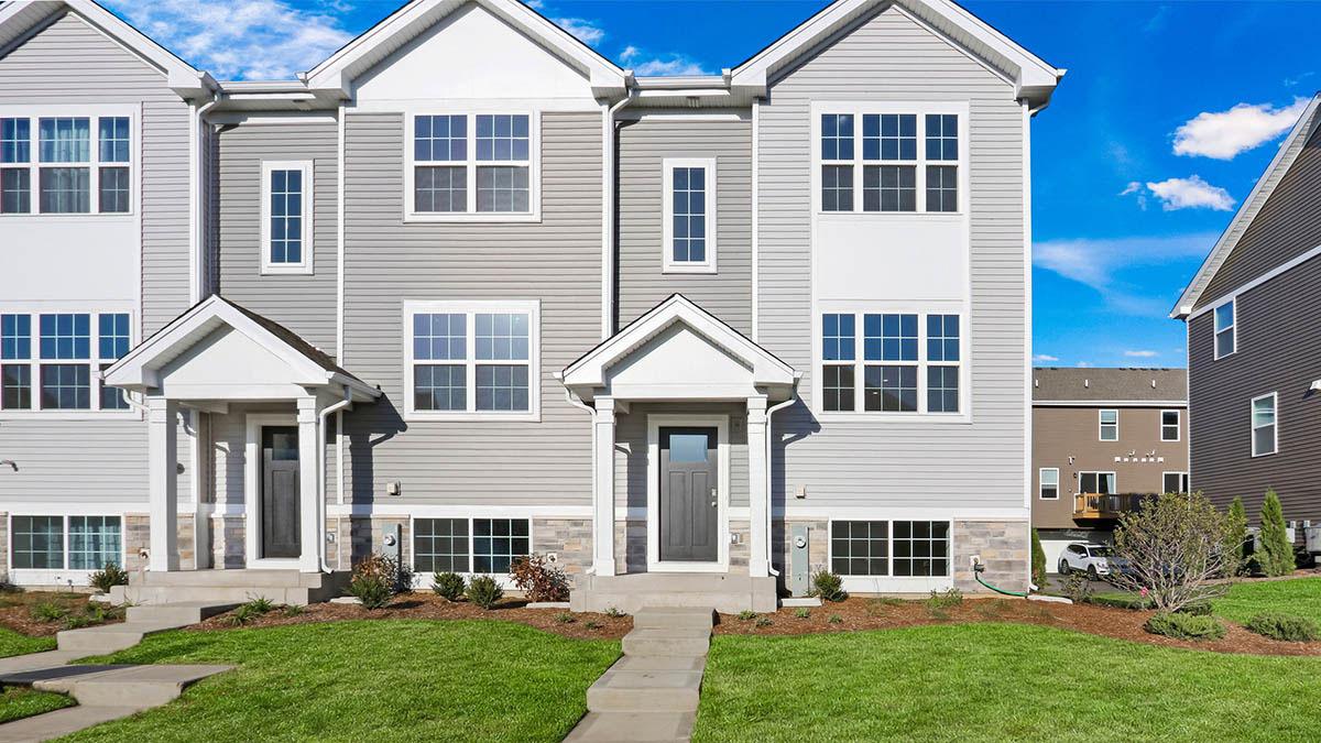1451 Oakfield Ln., Pingree Grove, IL 60140
