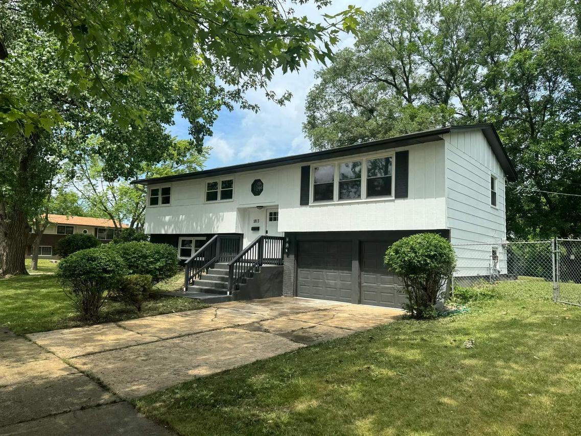 1813 218th Pl., Sauk Village, IL 60411