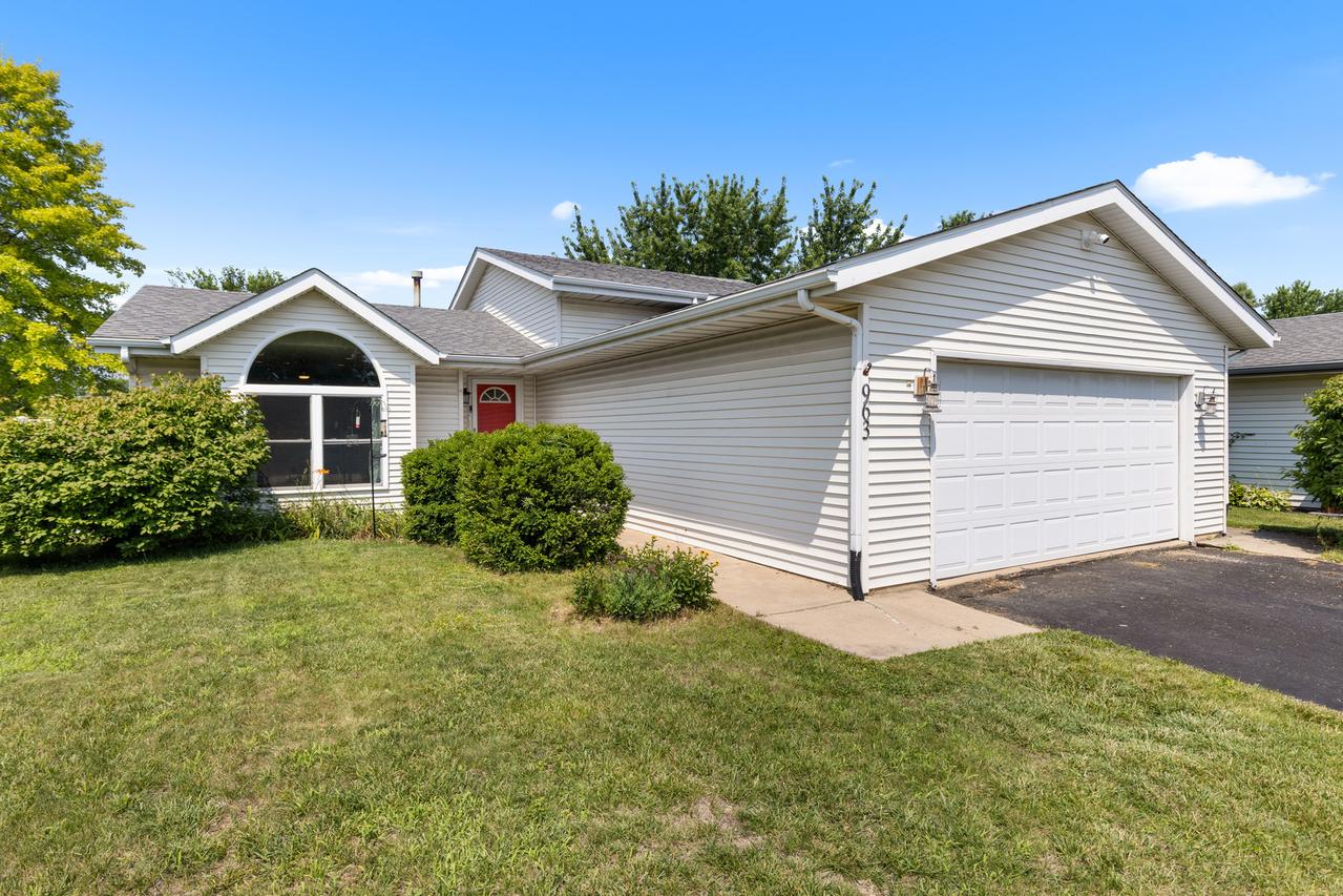 963 S Trainer Rd., Rockford, IL 61108