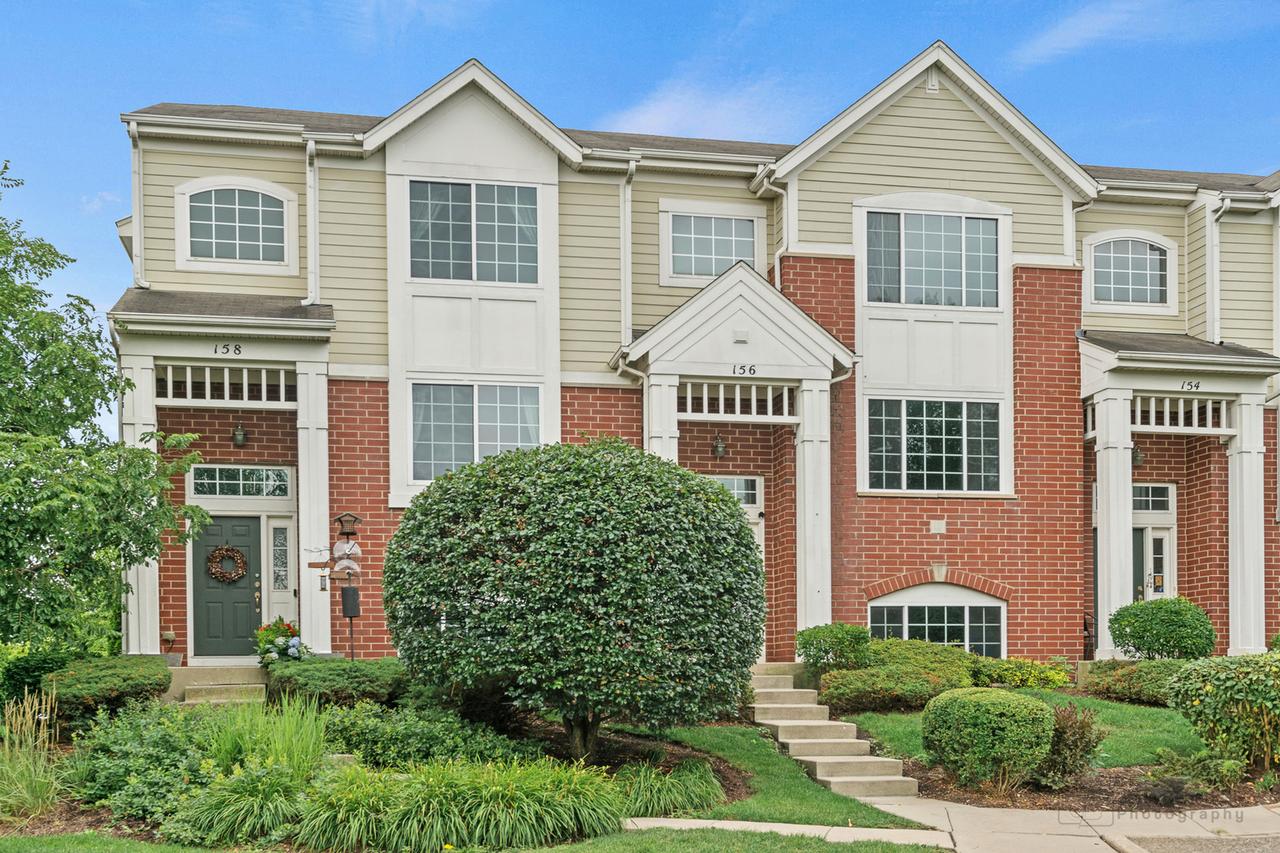 156 Morgans Gate Dr. #17-2, Wood Dale, IL 60191