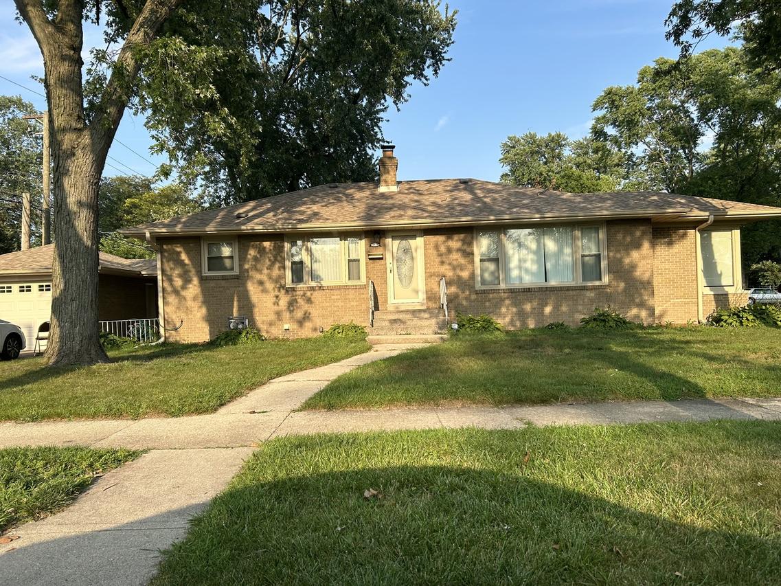 18551 Walter St., Lansing, IL 60438