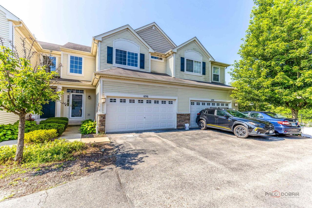 696 S Jade Ln., Round Lake, IL 60073