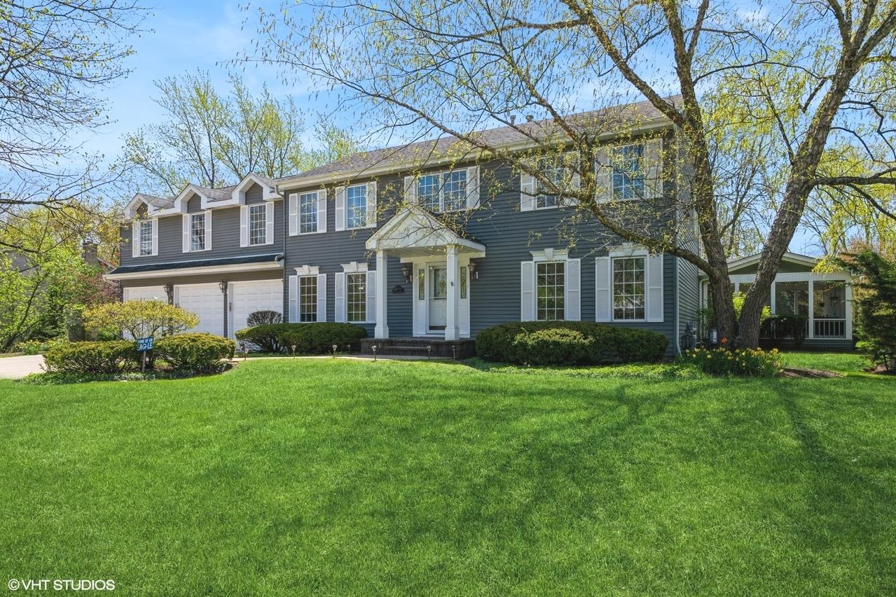 1485 Lexington Rd., Green Oaks, IL 60048