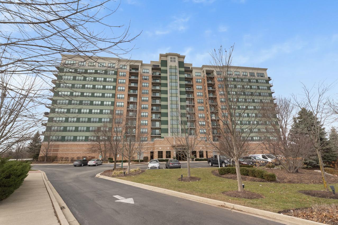 6420 Double Eagle Dr. #510, Woodridge, IL 60517