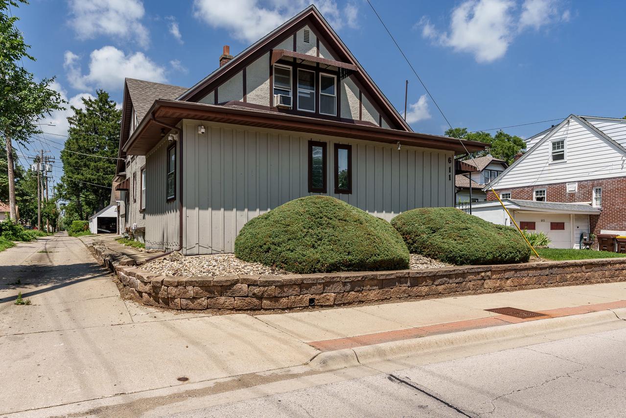 [Address Hidden by Seller], Rockford, IL 61103