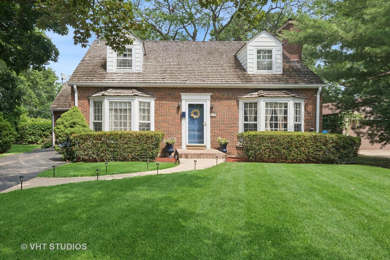 841 Rolling Pass, Glenview, IL 60025