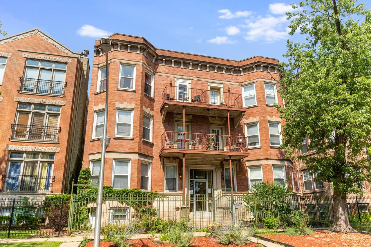 5636 S Prairie Ave. #3S, Chicago, IL 60637