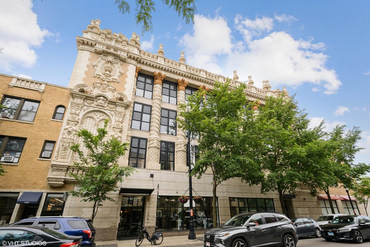 1635 W Belmont Ave. #422, Chicago, IL 60657