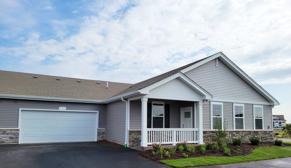 2422 Glacier St., Pingree Grove, IL 60140