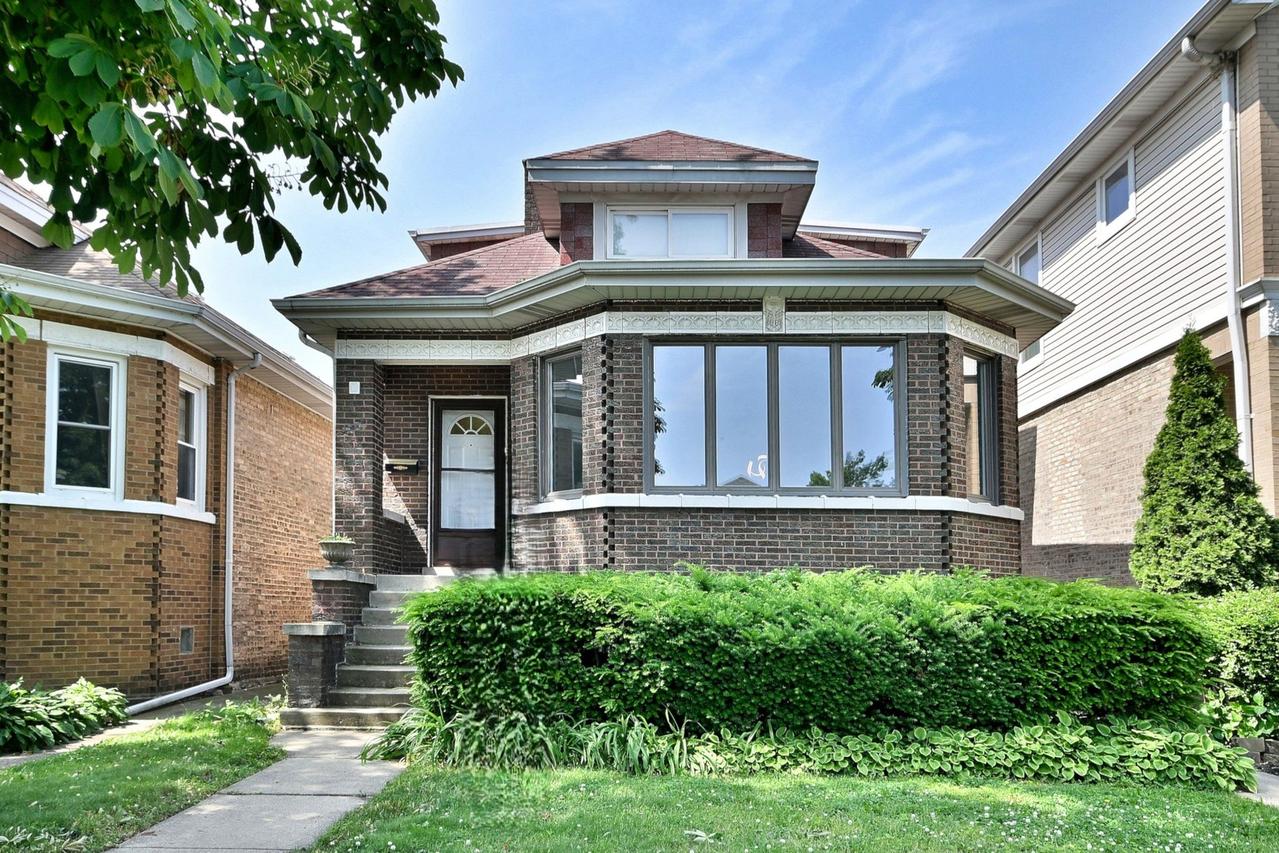 7851 W Cressett Dr., Elmwood Park, IL 60707