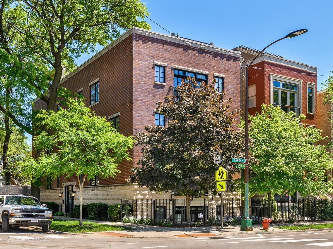 1949 W Nelson St. #1E, Chicago, IL 60657