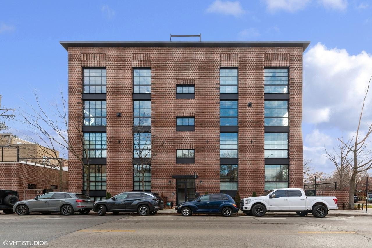 555 W Armitage Ave. #2W, Chicago, IL 60614