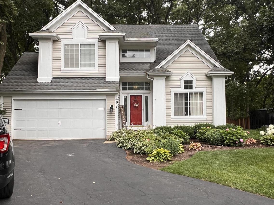 497 Rock Hall Cir., Grayslake, IL 60030