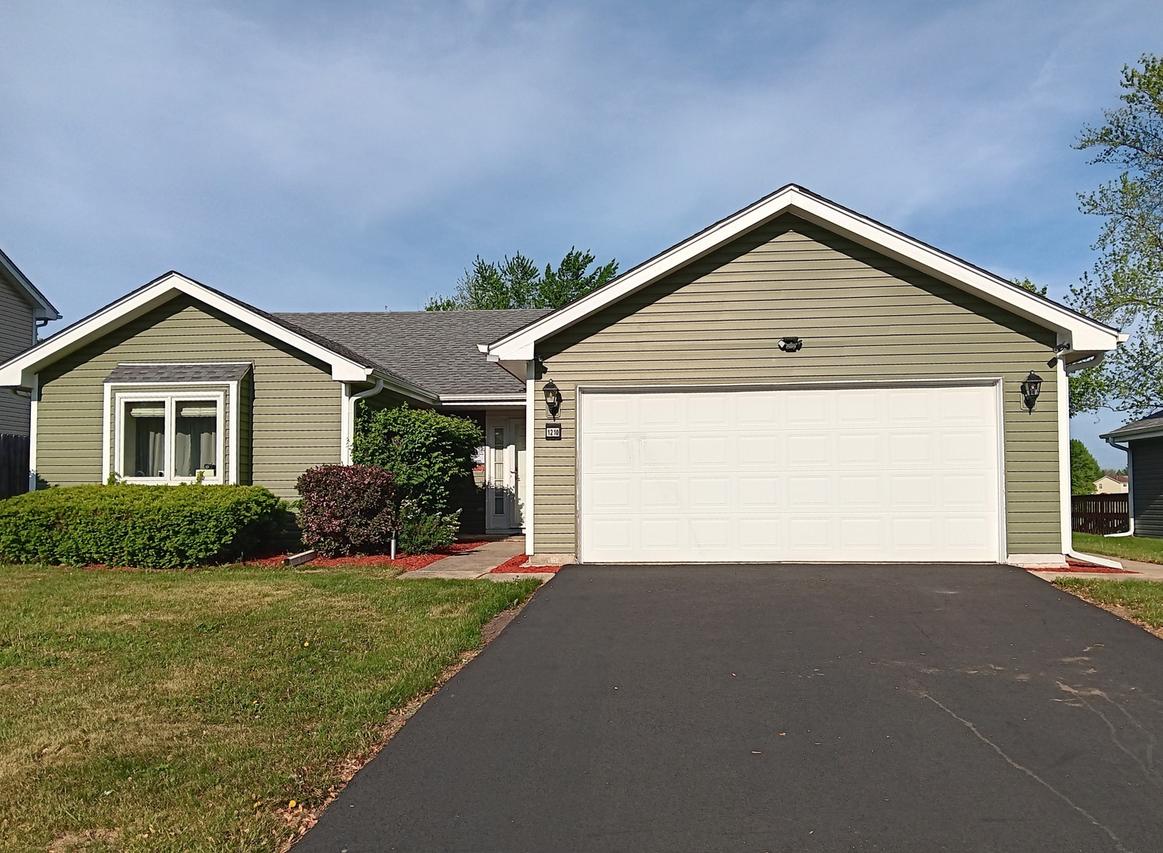 1210 Middlebury Dr., Aurora, IL 60504