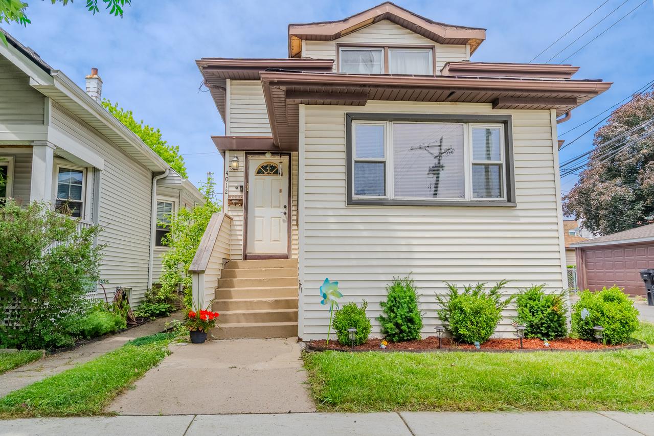 4012 W Eddy St., Chicago, IL 60641