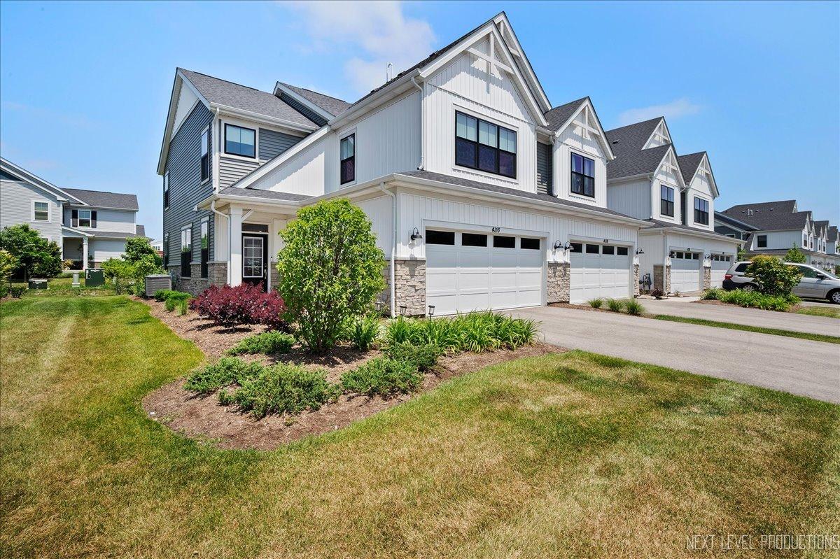 4116 Chelsea Manor Cir., Aurora, IL 60504
