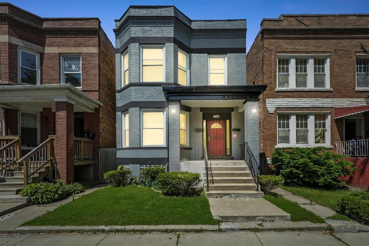 7144 S Champlain Ave., Chicago, IL 60619