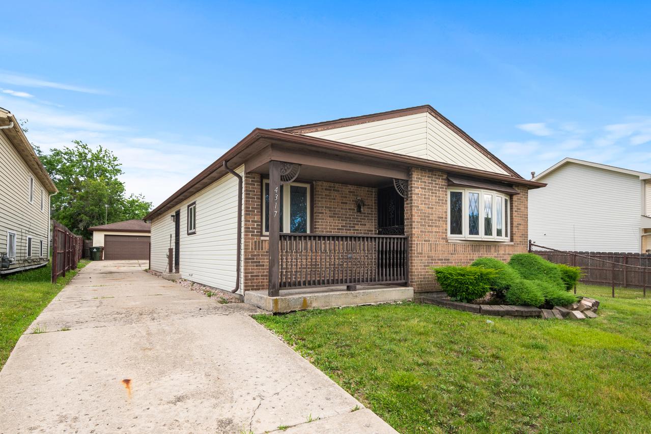 4317 182nd Pl., Country Club Hills, IL 60478