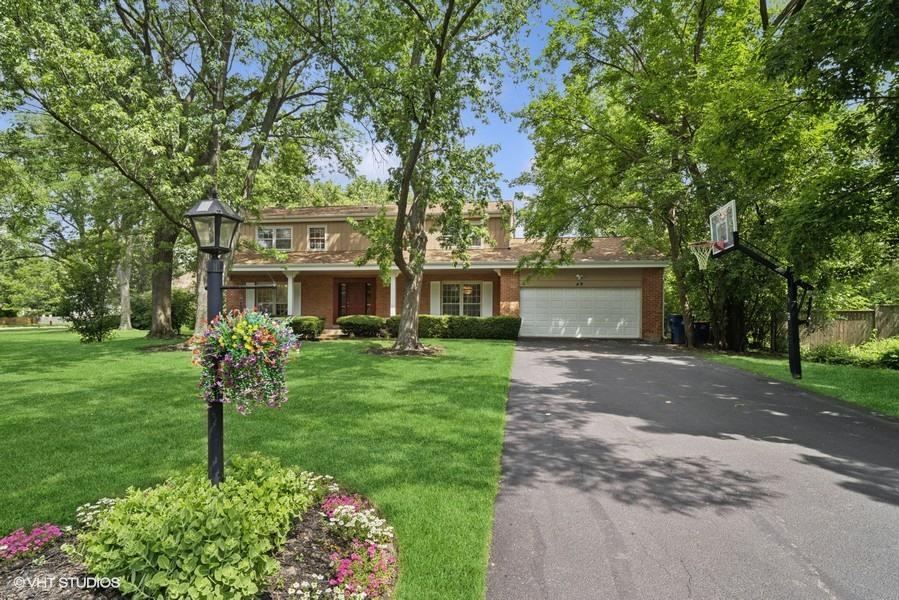 49 Red Oak Ln., Highland Park, IL 60035
