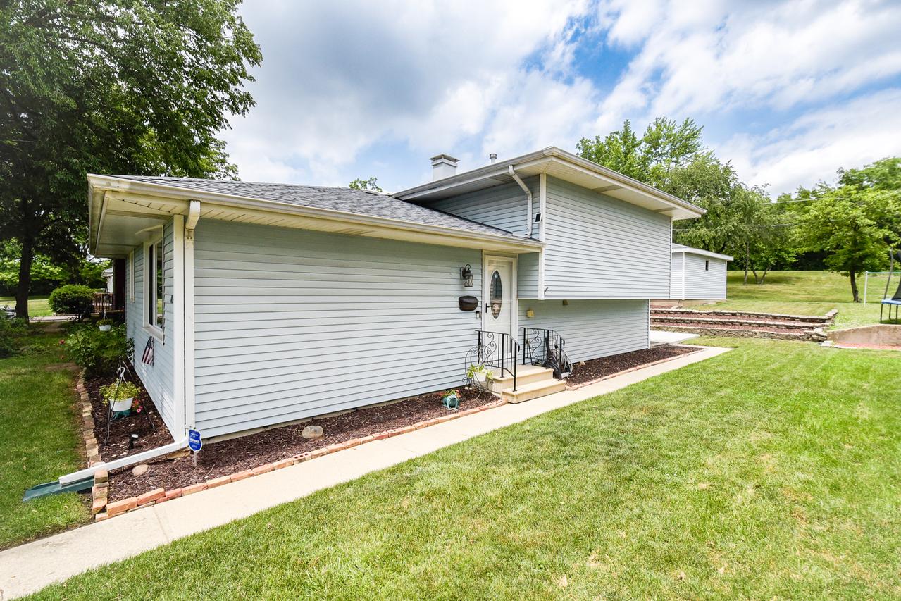 1021 Otis Ave., Rockdale, IL 60436