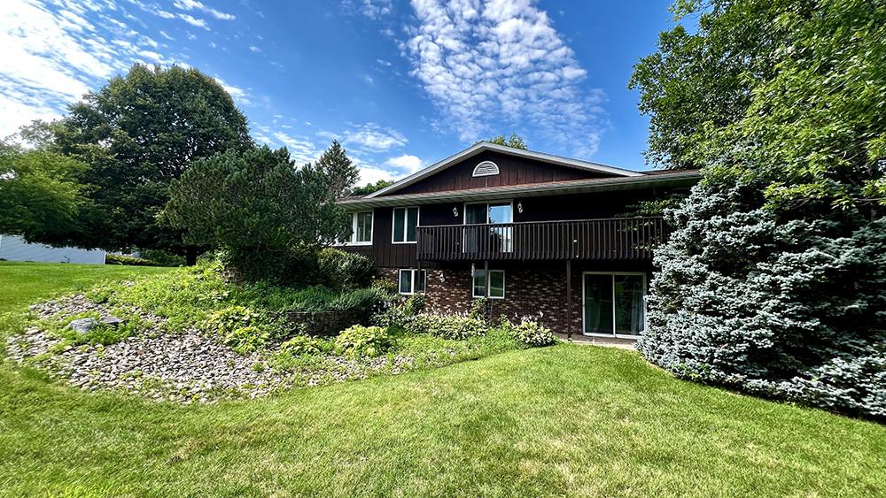 16179 Greenland Dr., Morrison, IL 61270
