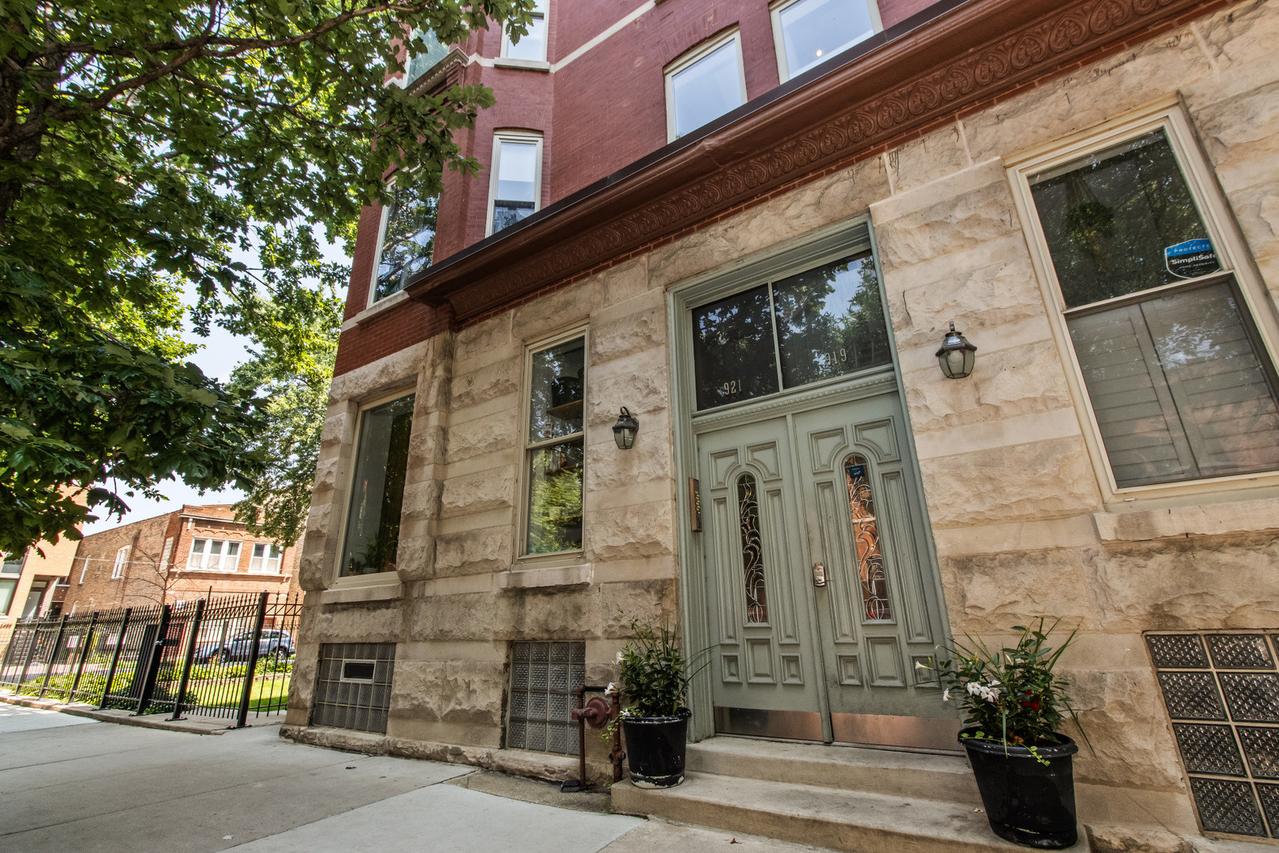 921 N Campbell Ave. #4N, Chicago, IL 60622