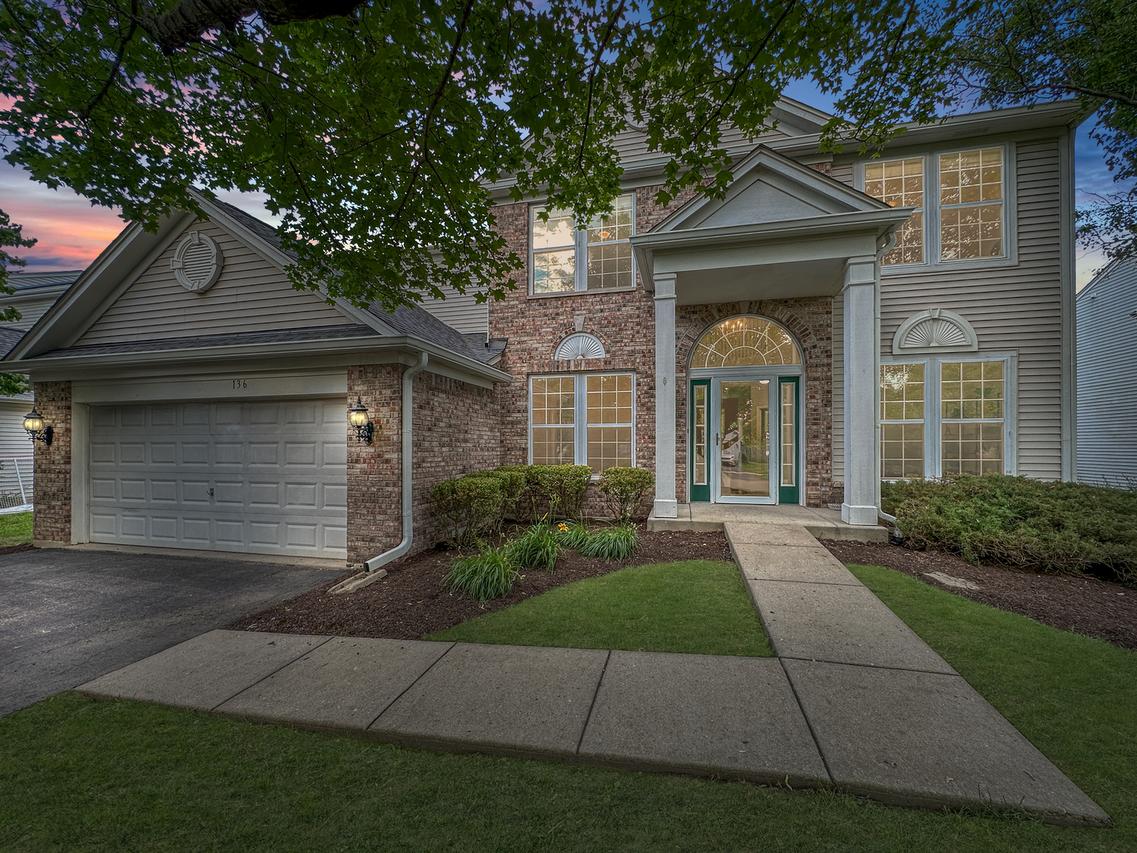 136 Lilac St., Bolingbrook, IL 60490