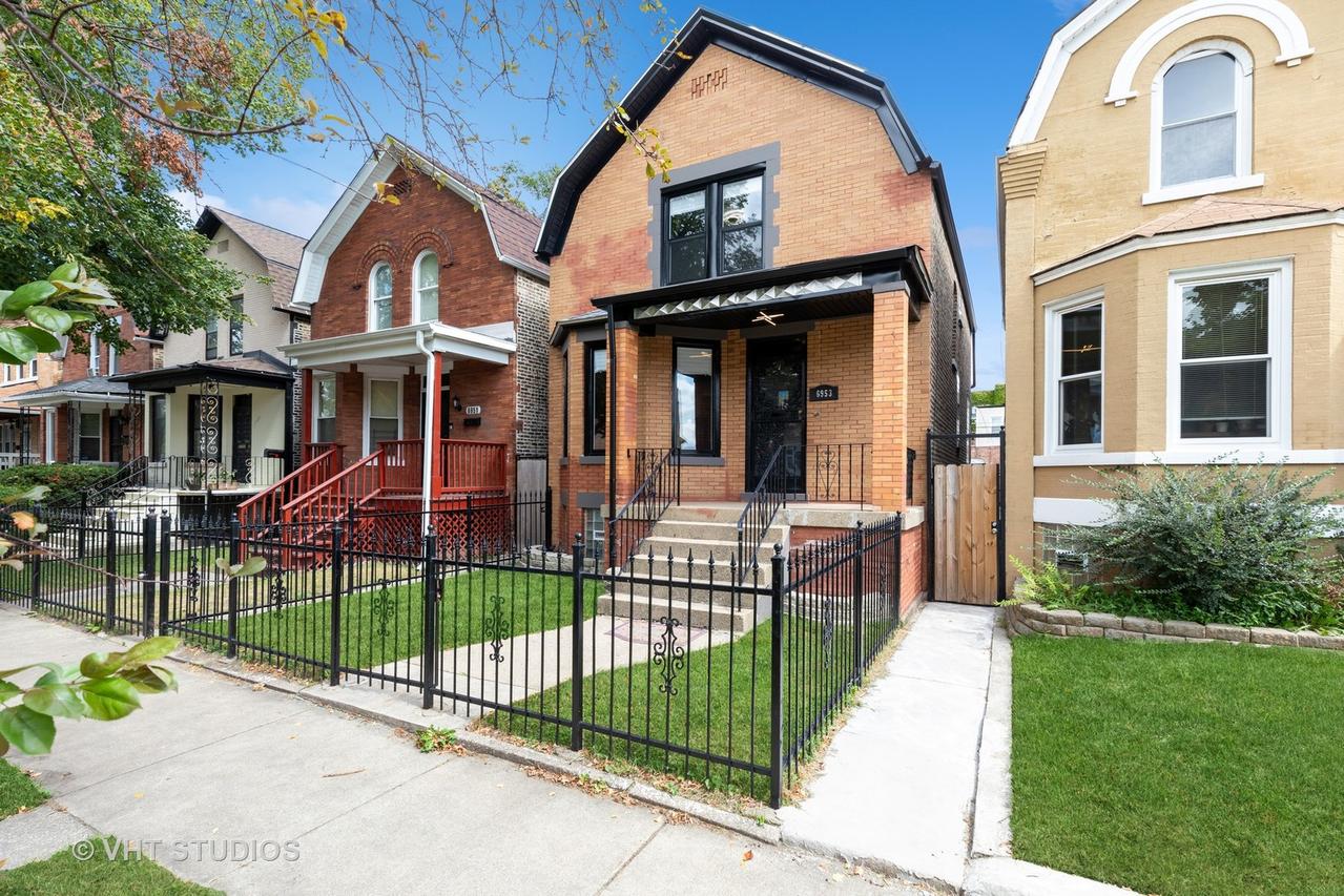 6953 S Prairie Ave., Chicago, IL 60637