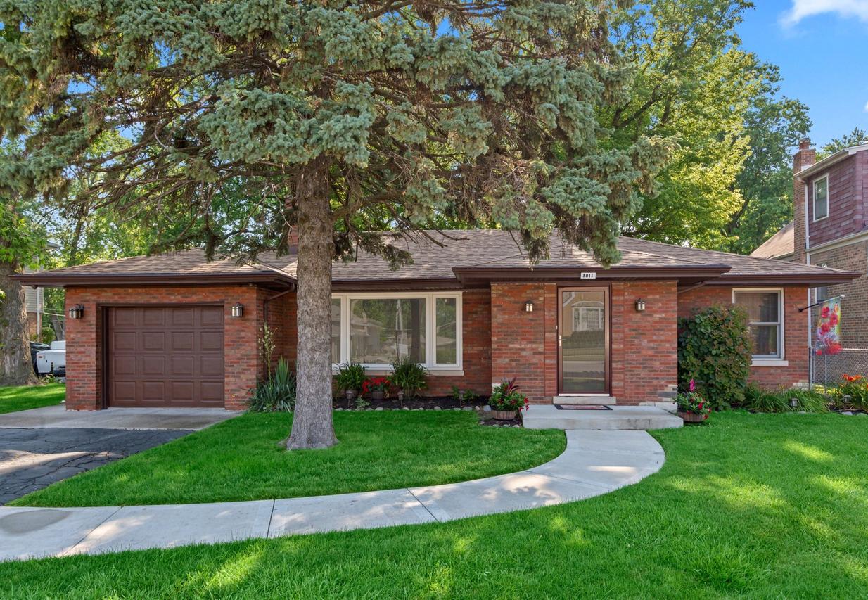 8011 Lawler Ave., Burbank, IL 60459