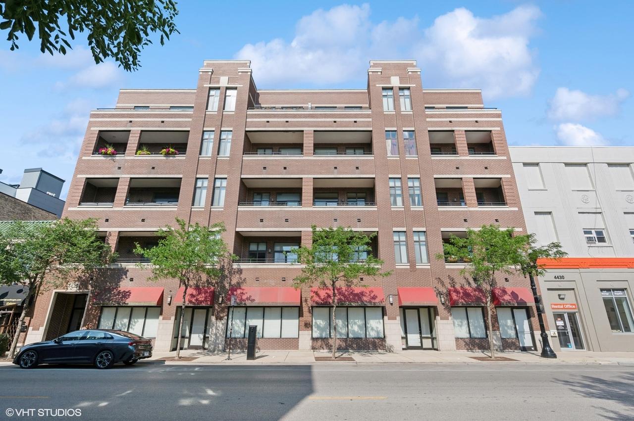 4420 N Clark St. #307, Chicago, IL 60640