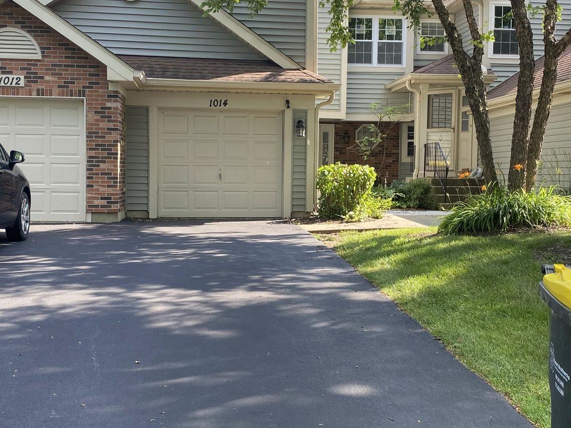 1014 Rockport Dr., Carol Stream, IL 60188