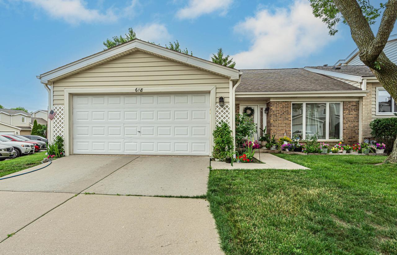 618 Claridge Cir., Hoffman Estates, IL 60169