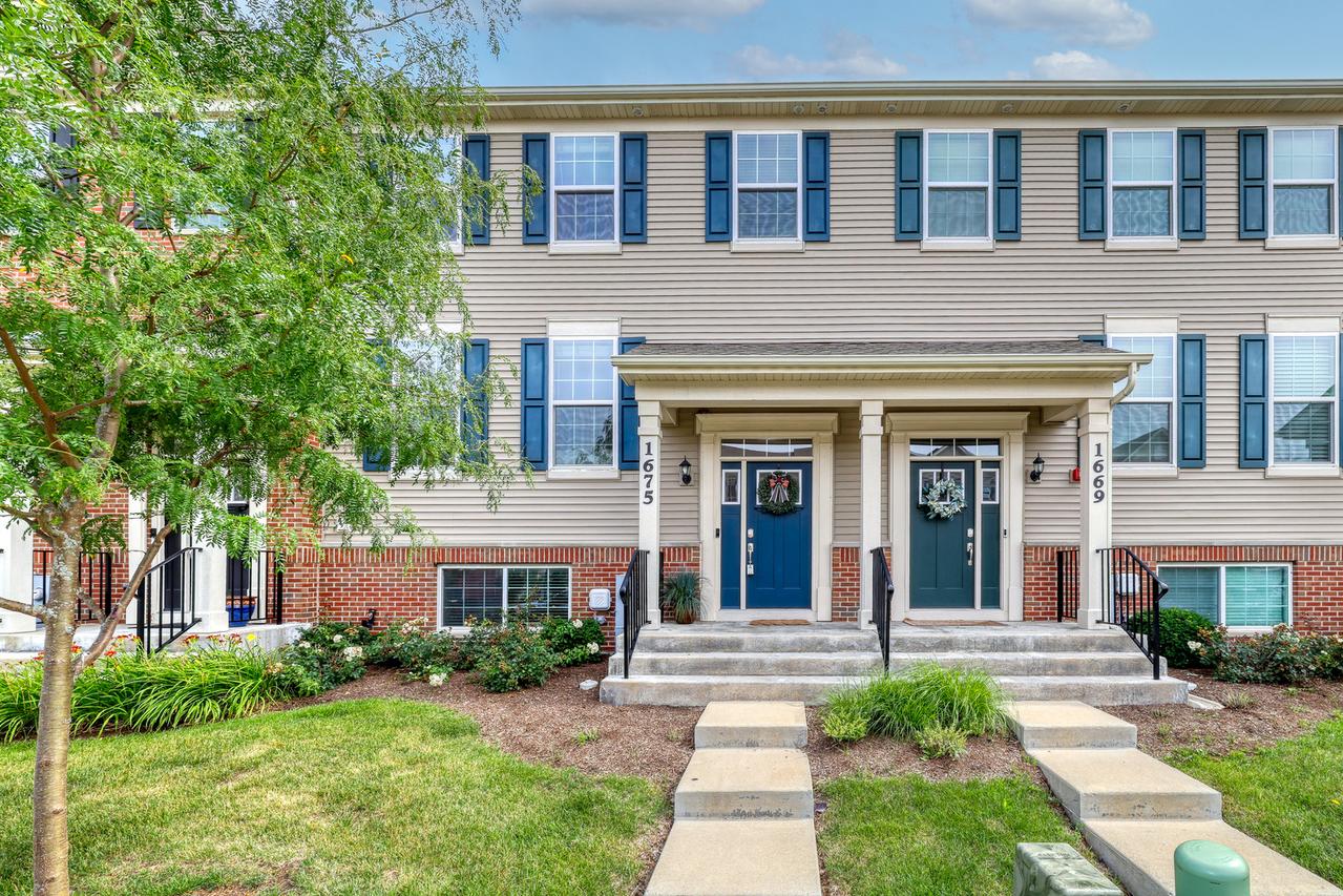 1675 Sager Way, Batavia, IL 60510