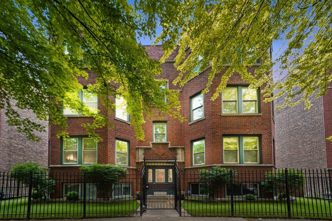 2753 N Spaulding Ave. #GS, Chicago, IL 60647