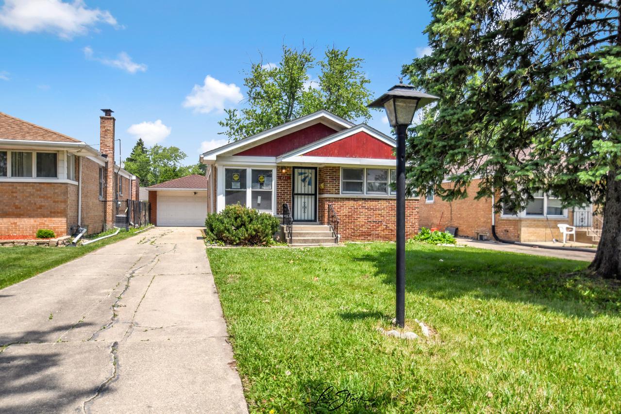 421 W 16th St., Chicago Heights, IL 60411