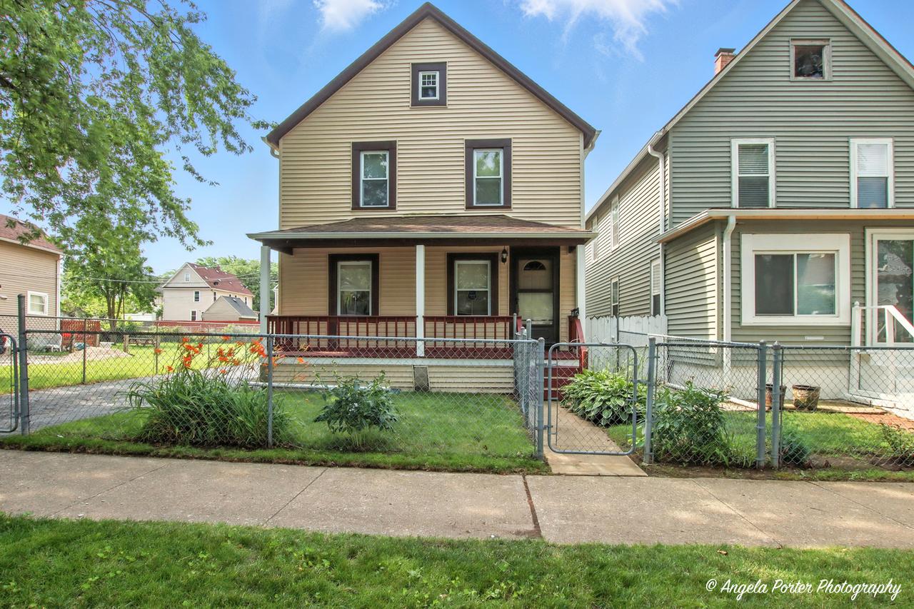 537 Cummings Ave., Waukegan, IL 60085