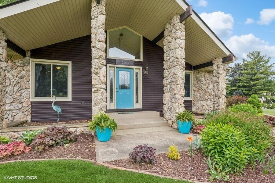 12219 Baker Ter., Woodstock, IL 60098