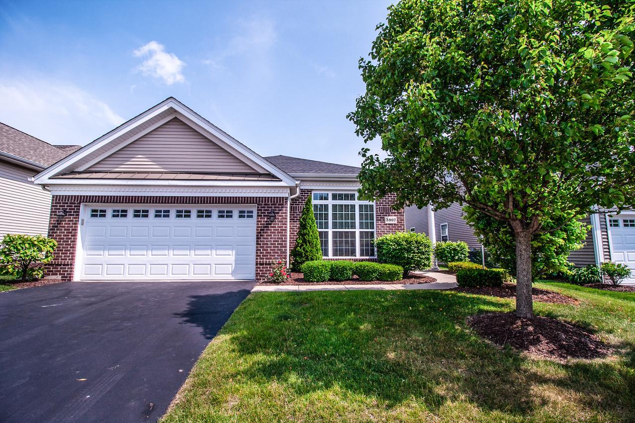 3907 Eagle Ridge Dr., Elgin, IL 60124