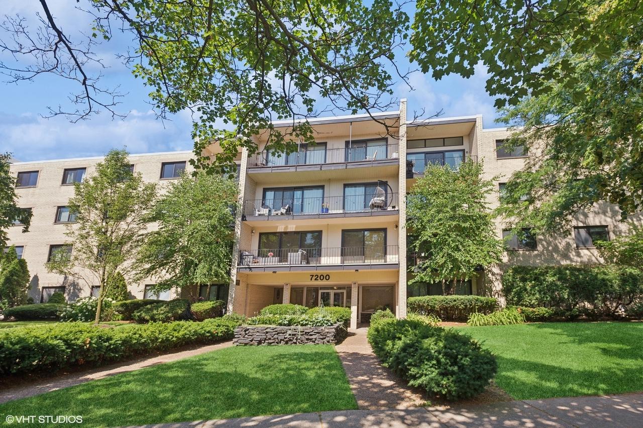 7200 N Ridge Blvd. #2C, Chicago, IL 60645