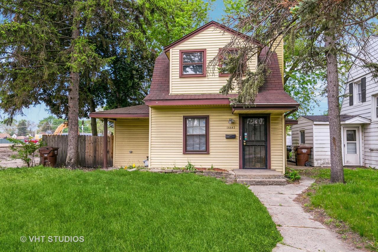 16942 Winchester Ave., Hazel Crest, IL 60429