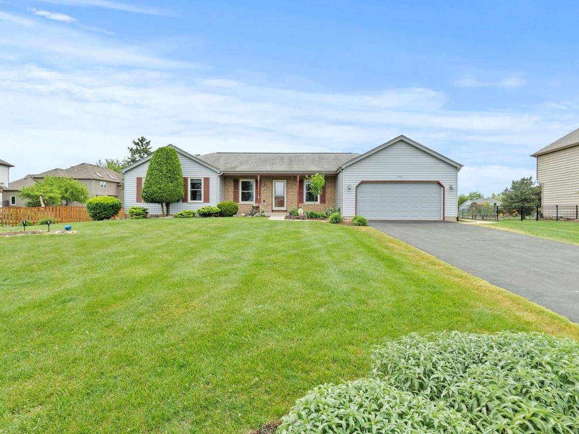 3721 Bunker Hill Dr., Algonquin, IL 60102