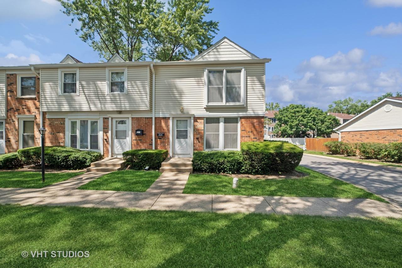 2024 Duxbury Ct., Streamwood, IL 60107