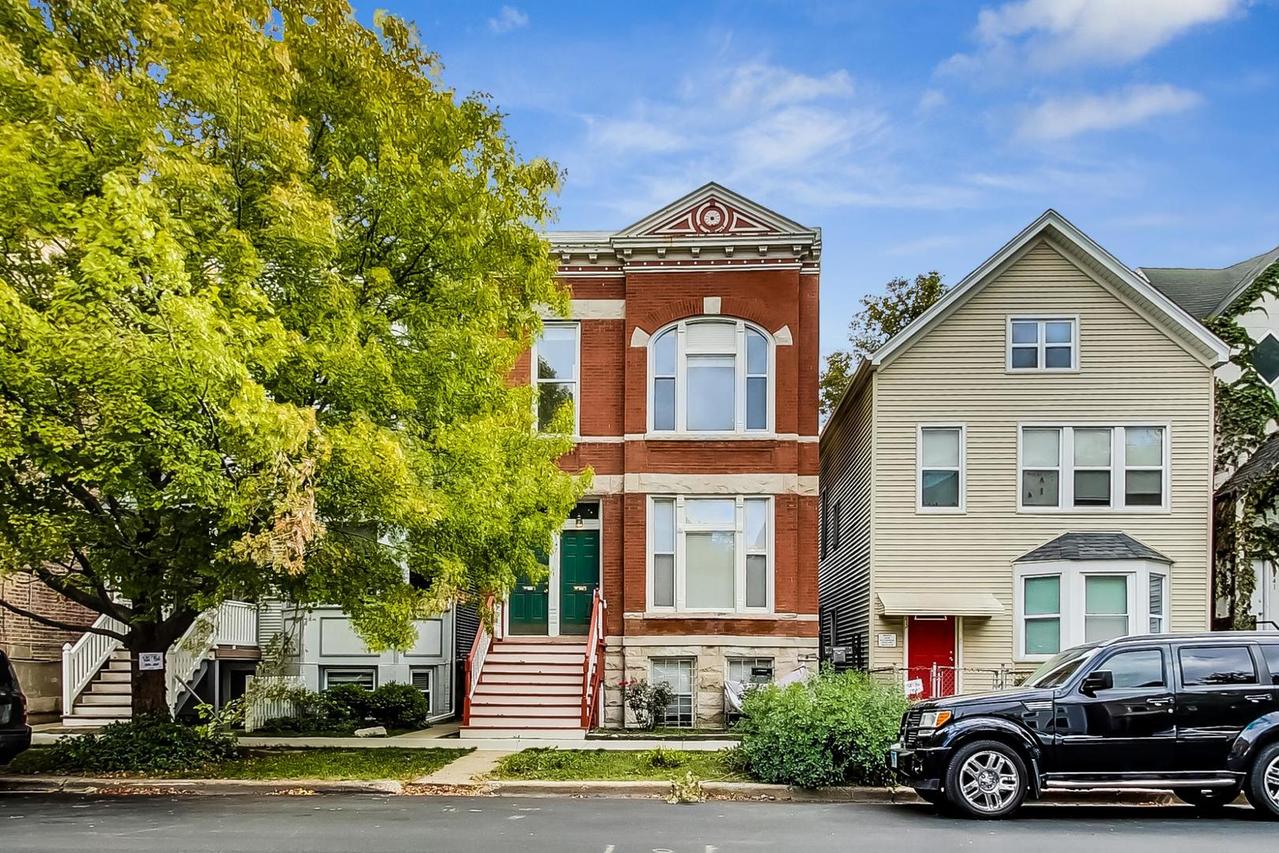 3147 N Southport Ave., Chicago, IL 60657